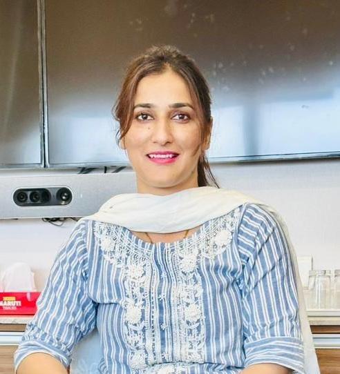 Ms Nighat Nazir Qureshi